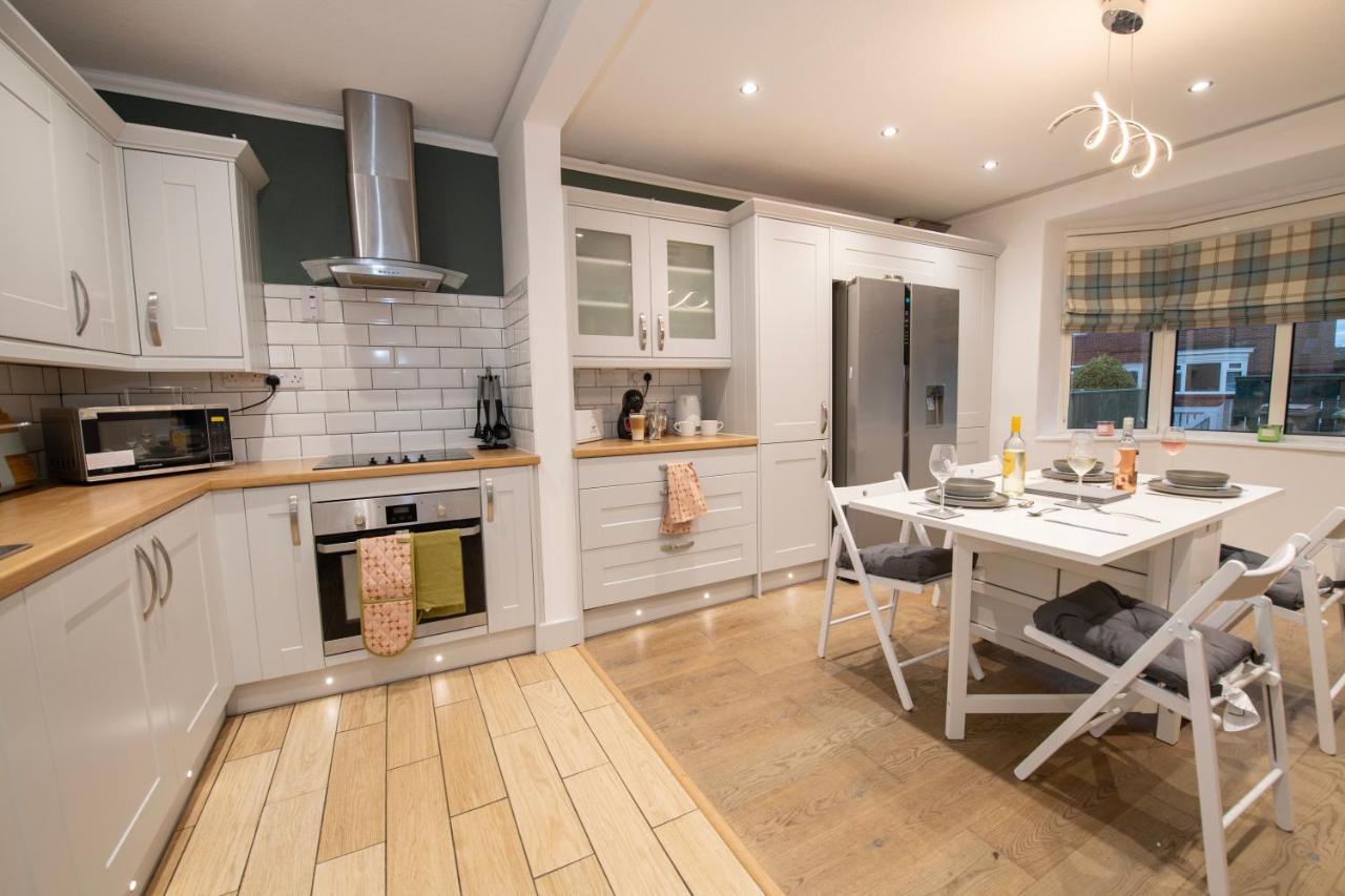 Emmadale Central Bridlington Sleeps 7-8 Экстерьер фото