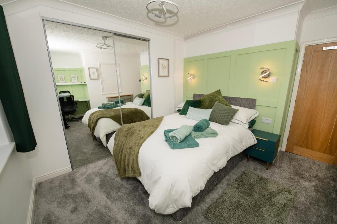 Emmadale Central Bridlington Sleeps 7-8 Экстерьер фото